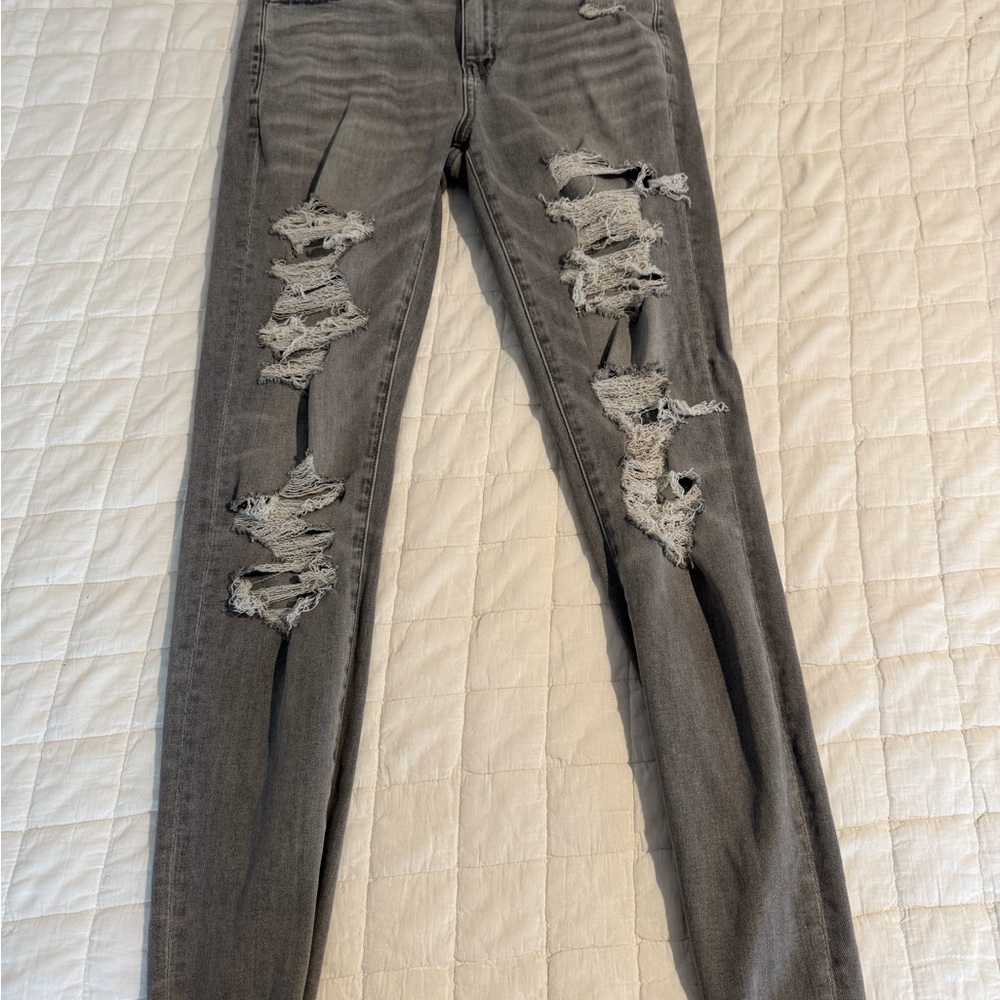 Distressed Gray Women's Jeans